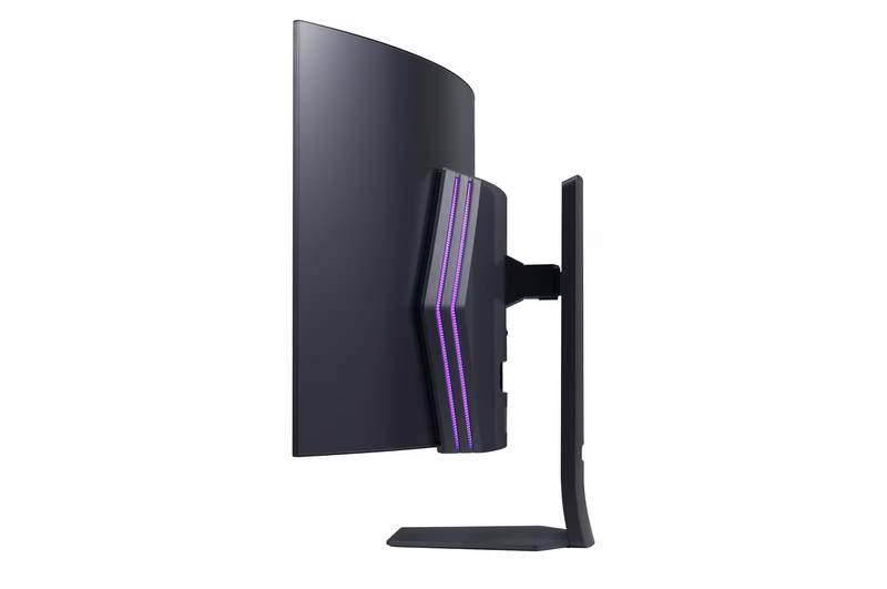 Monitor Gaming LG UltraGear OLED 45" Ultra-WQHD 240Hz G-Sync Curvo